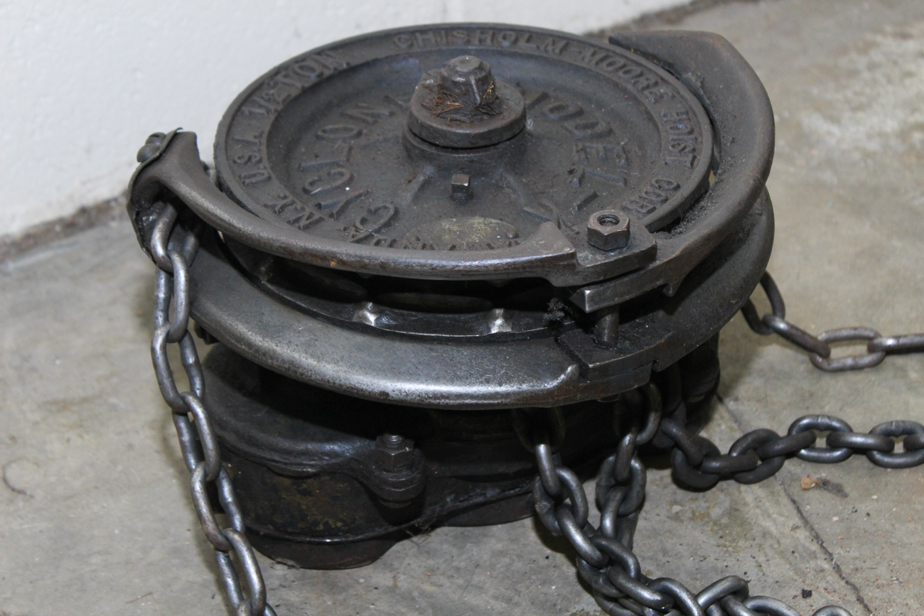 "Cyclone" 1/2 Ton Hoist By Chisholm-Moore