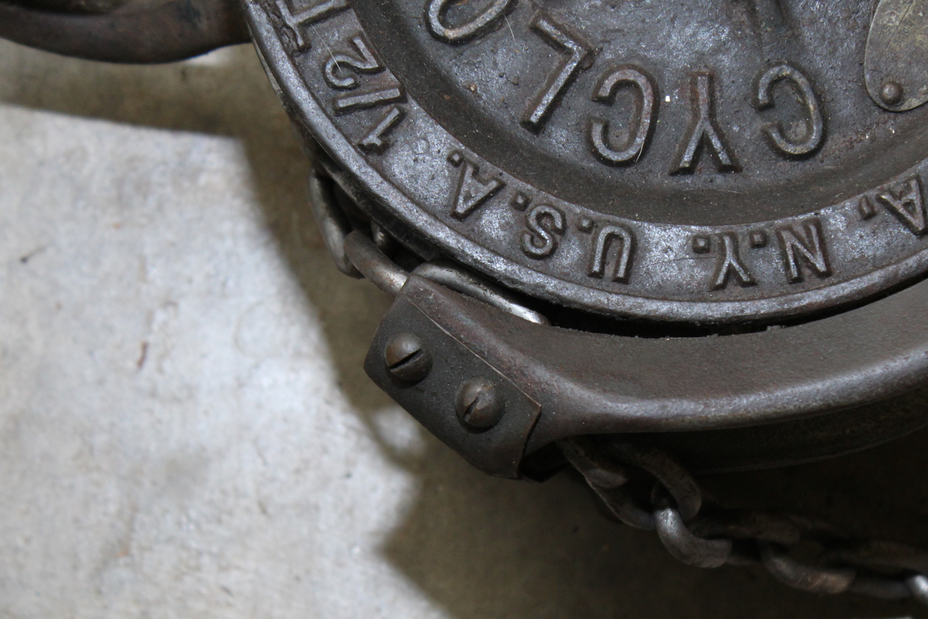 "Cyclone" 1/2 Ton Hoist By Chisholm-Moore