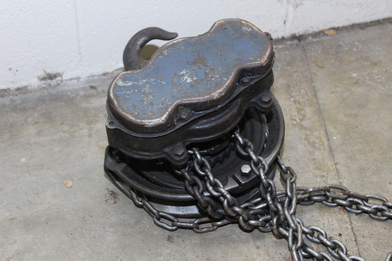 "Cyclone" 1/2 Ton Hoist By Chisholm-Moore