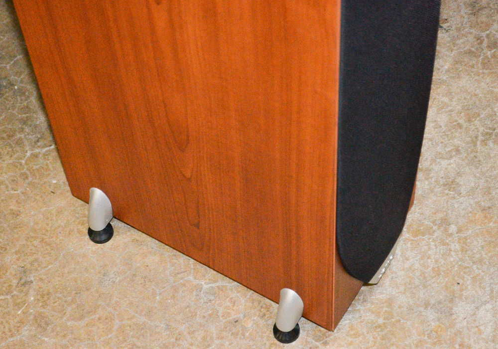 Jamo Floorstanding Speakers