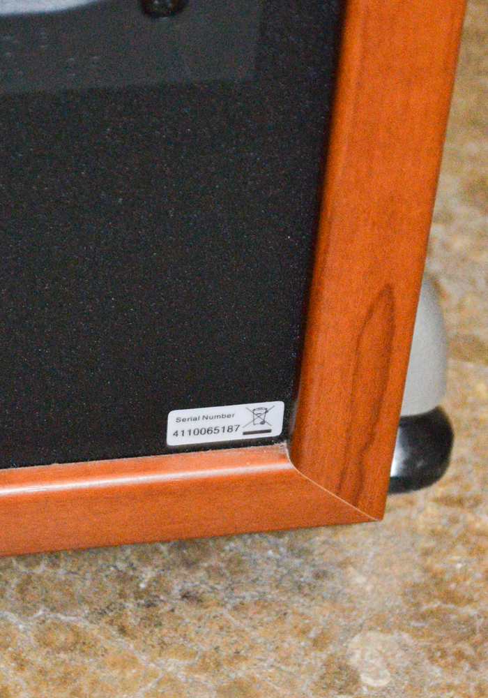 Jamo Floorstanding Speakers