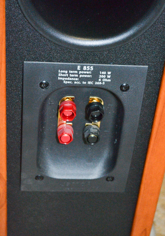 Jamo Floorstanding Speakers