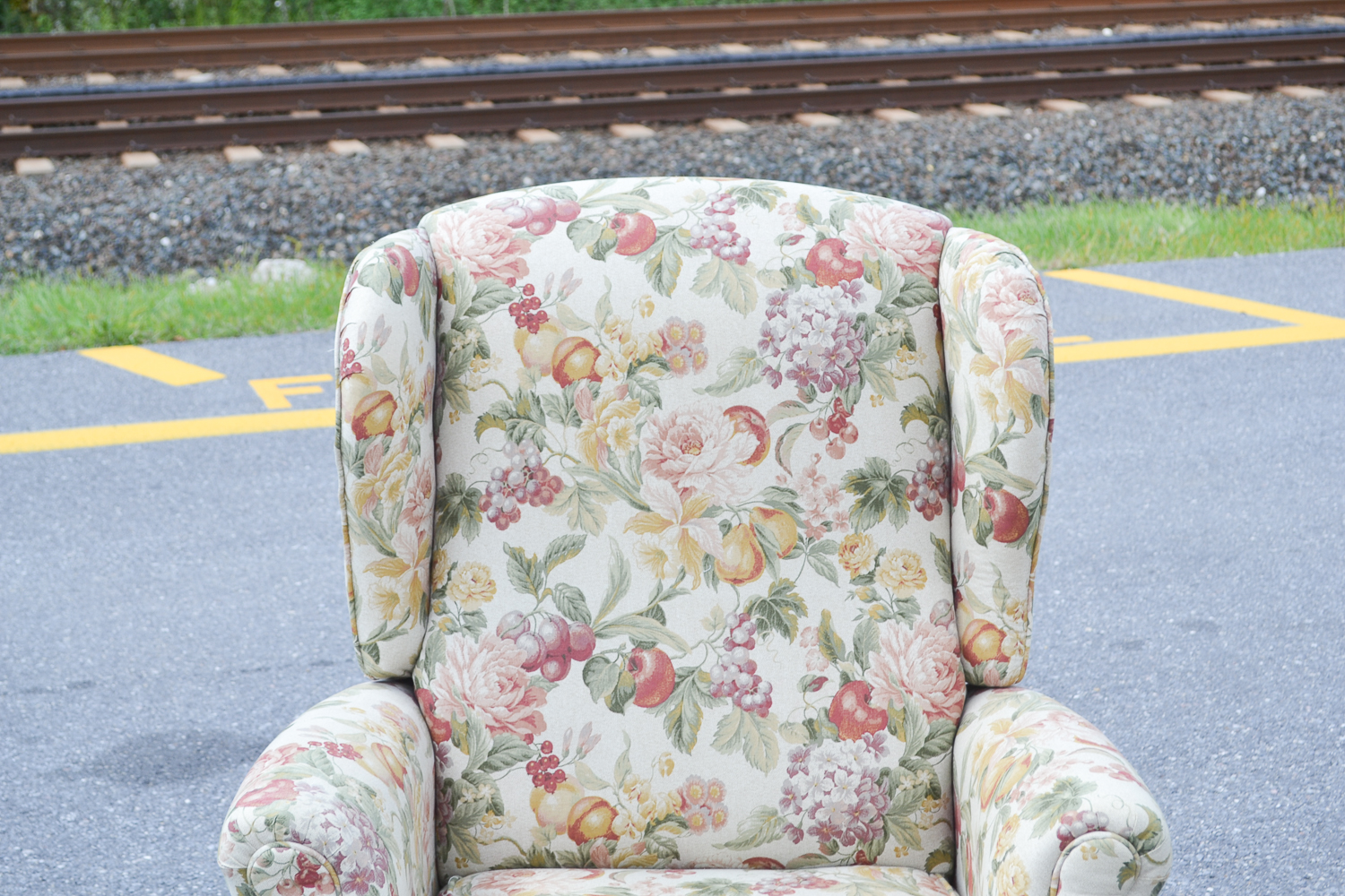 Queen Anne Style Wingback Reclining Chair
