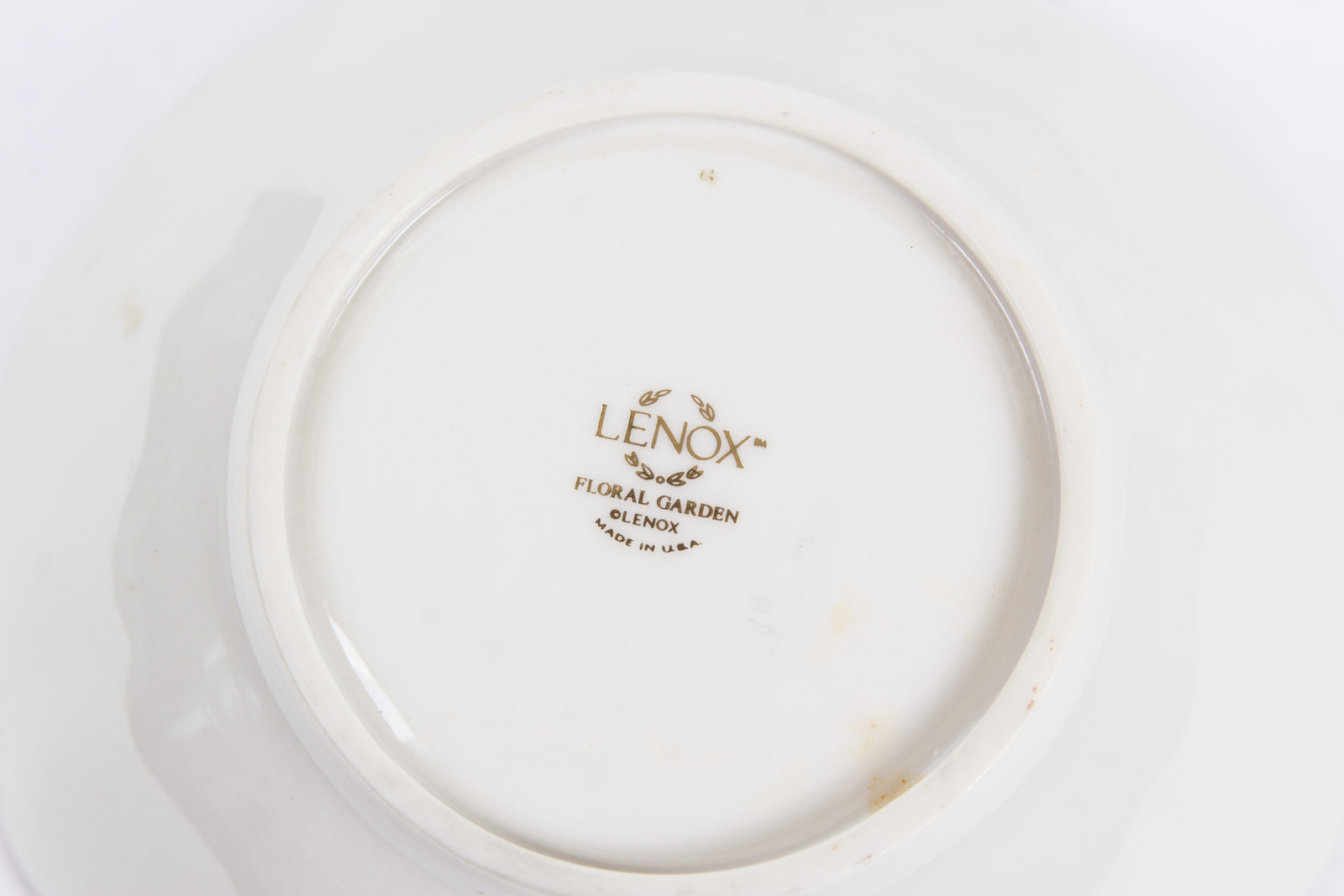 Lenox Floral Porcelain Bathroom Vanity and Vase Collection