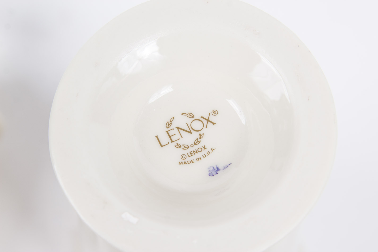 Lenox Floral Porcelain Bathroom Vanity and Vase Collection