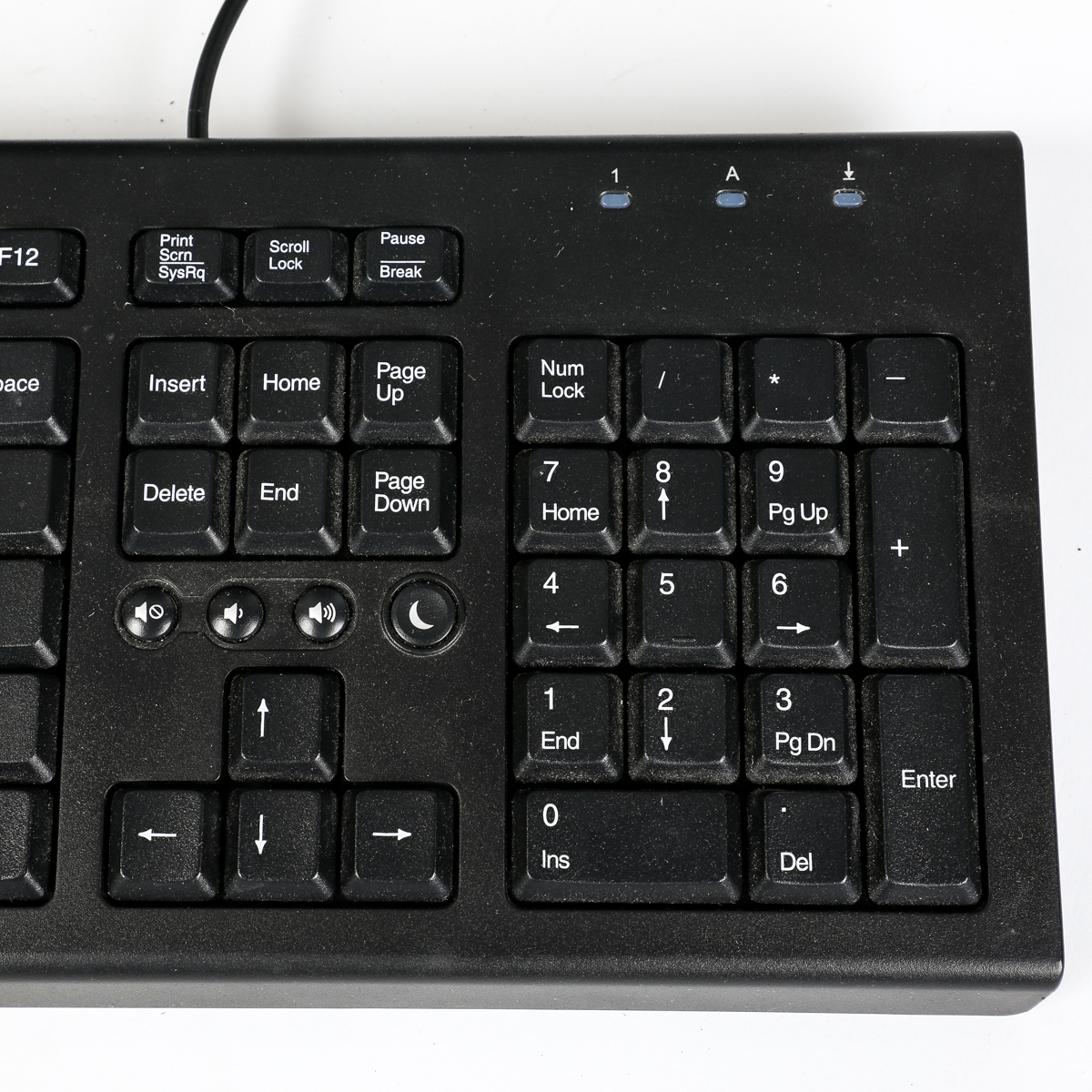 HP Desktop Pavillion 500PC Computer with Viewsonic Windows Screen