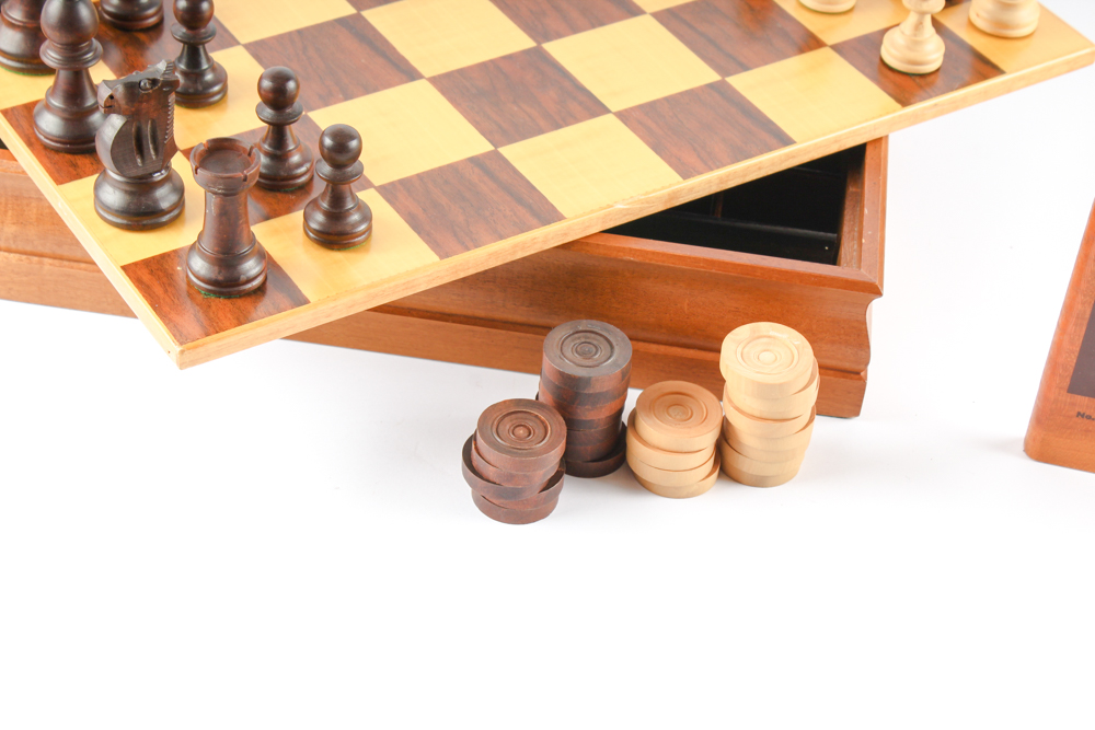 Dal Negro Convertible Chess Board with "Shoot the Moon" Game