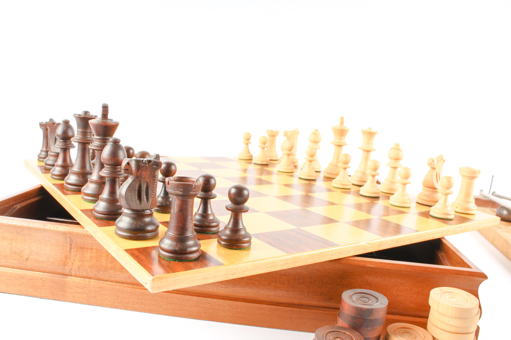 Dal Negro Convertible Chess Board with "Shoot the Moon" Game