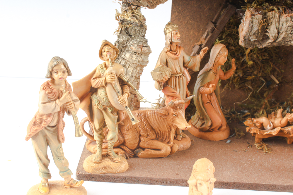 1983 Vintage Italian Fontanini Nativity Set