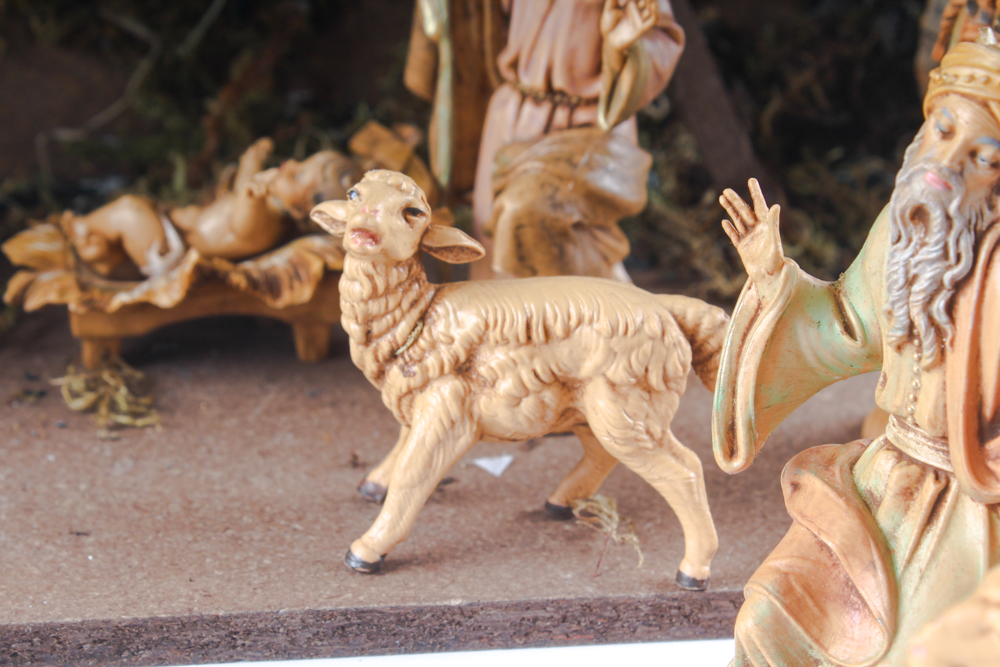 1983 Vintage Italian Fontanini Nativity Set