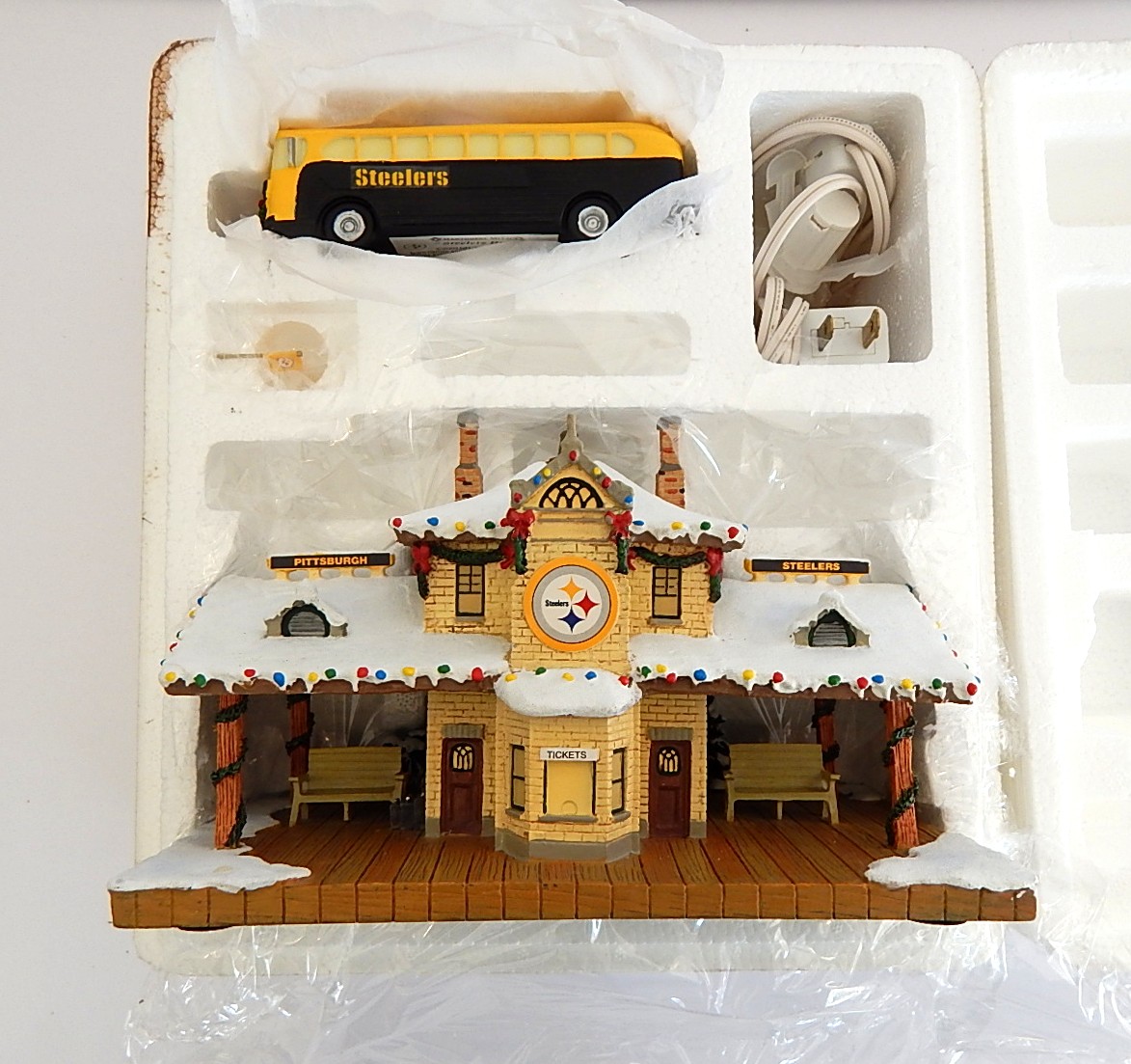 Hawthorne Village NFL "Pittsburgh Steelers Station" Christmas Village