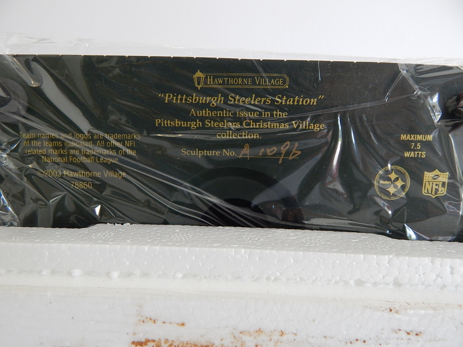 Hawthorne Village NFL "Pittsburgh Steelers Station" Christmas Village