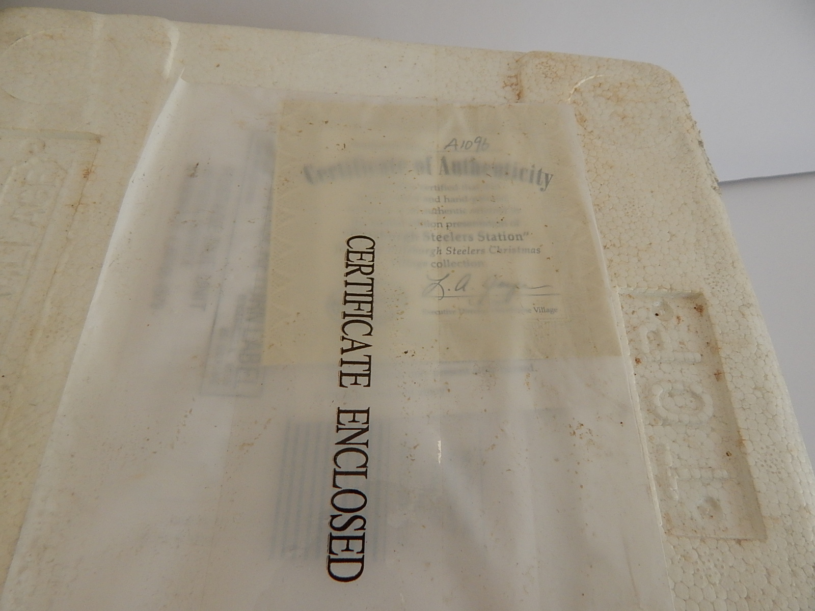 Hawthorne Village NFL "Pittsburgh Steelers Station" Christmas Village