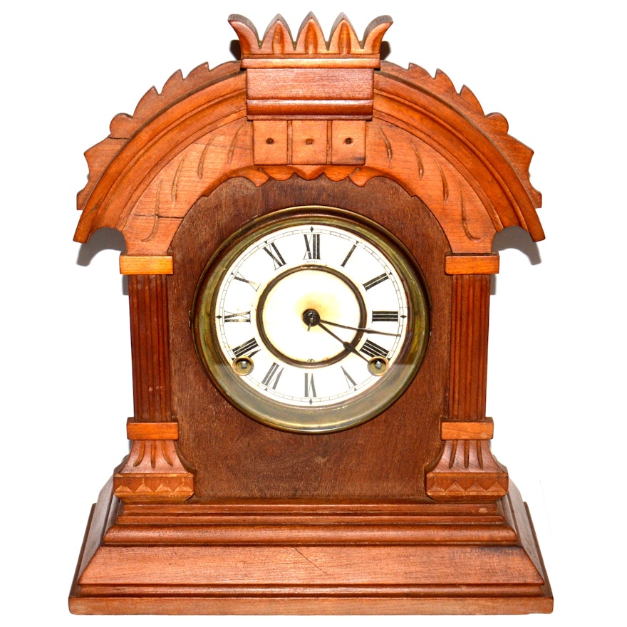 Vintage Carved Wooden Mantel Clock