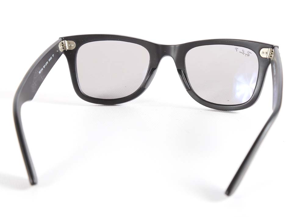 Ray-Ban Wayfarer Sunglasses