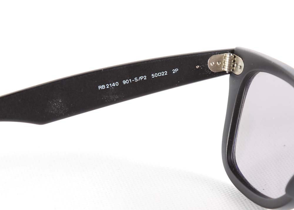 Ray-Ban Wayfarer Sunglasses