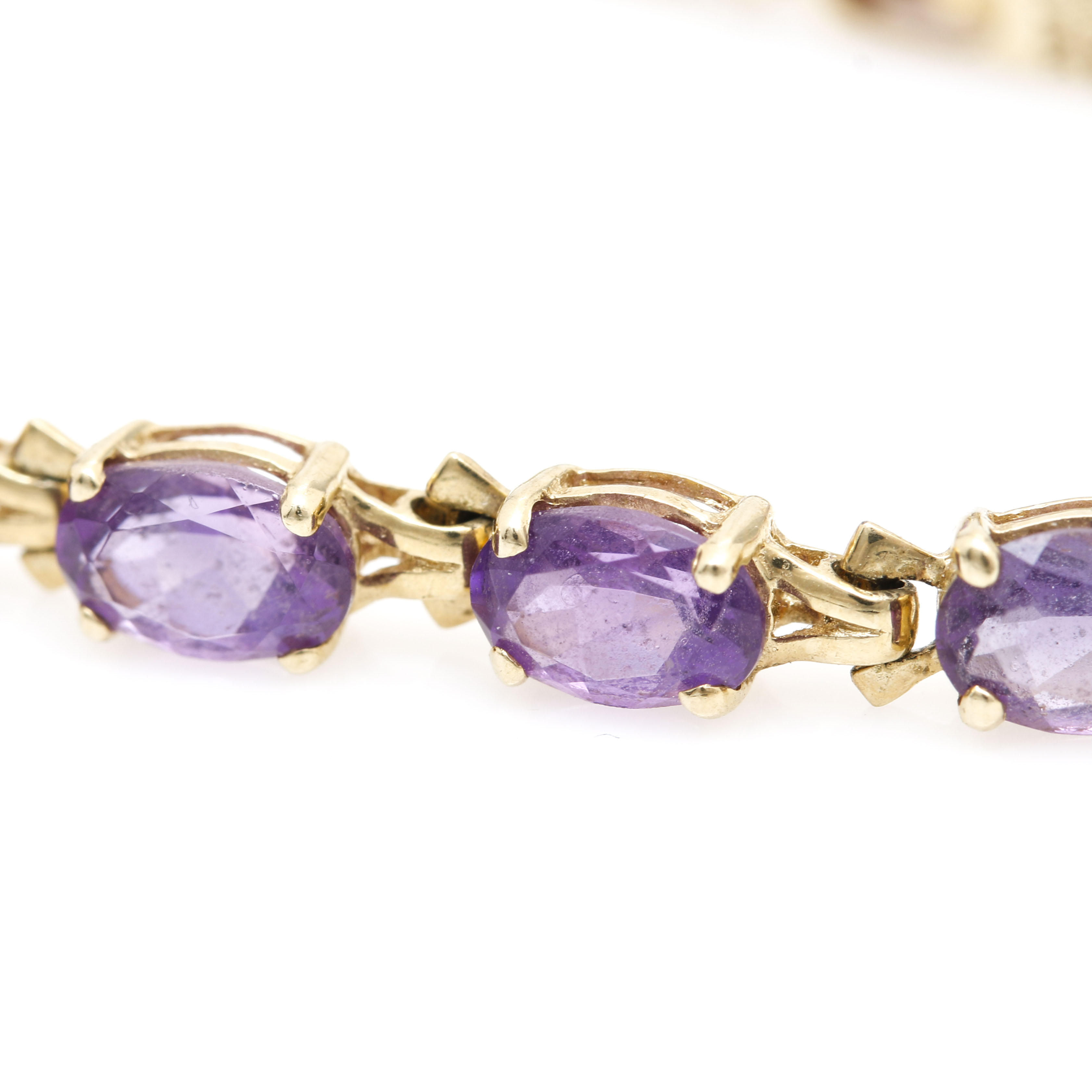 14K Yellow Gold Amethyst Bracelet
