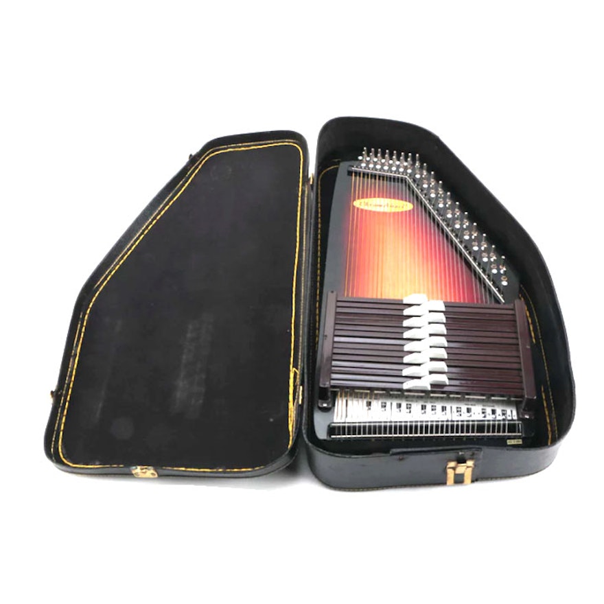 Chromaharp 15-Chord Autoharp and Case