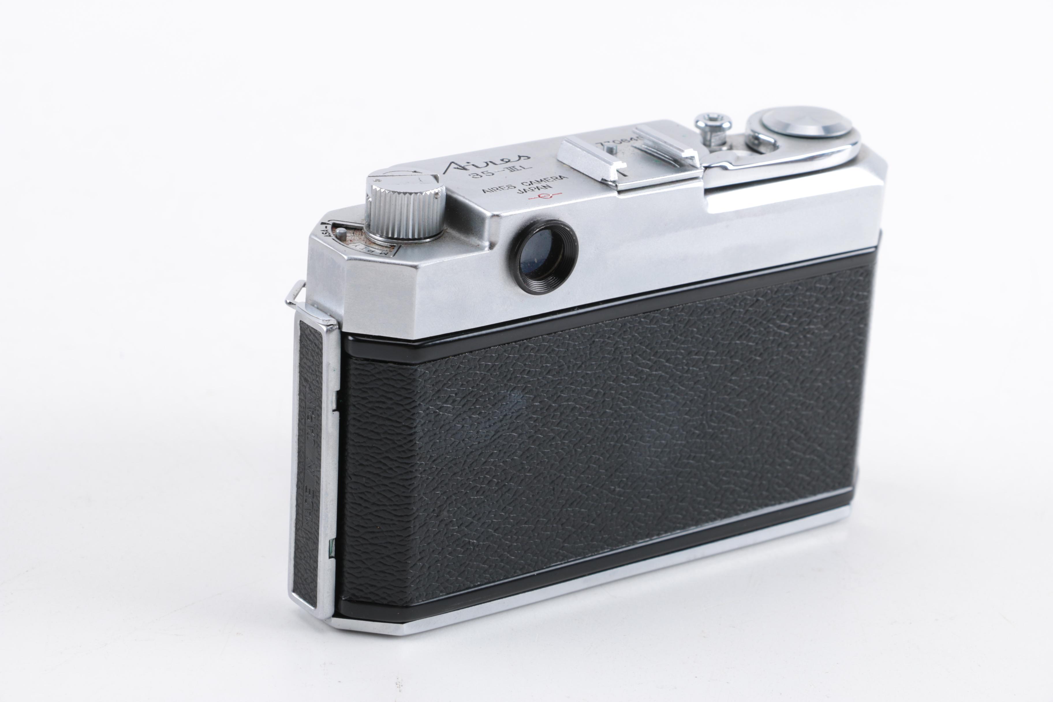 Aires 35 IIIL Camera with Accessories