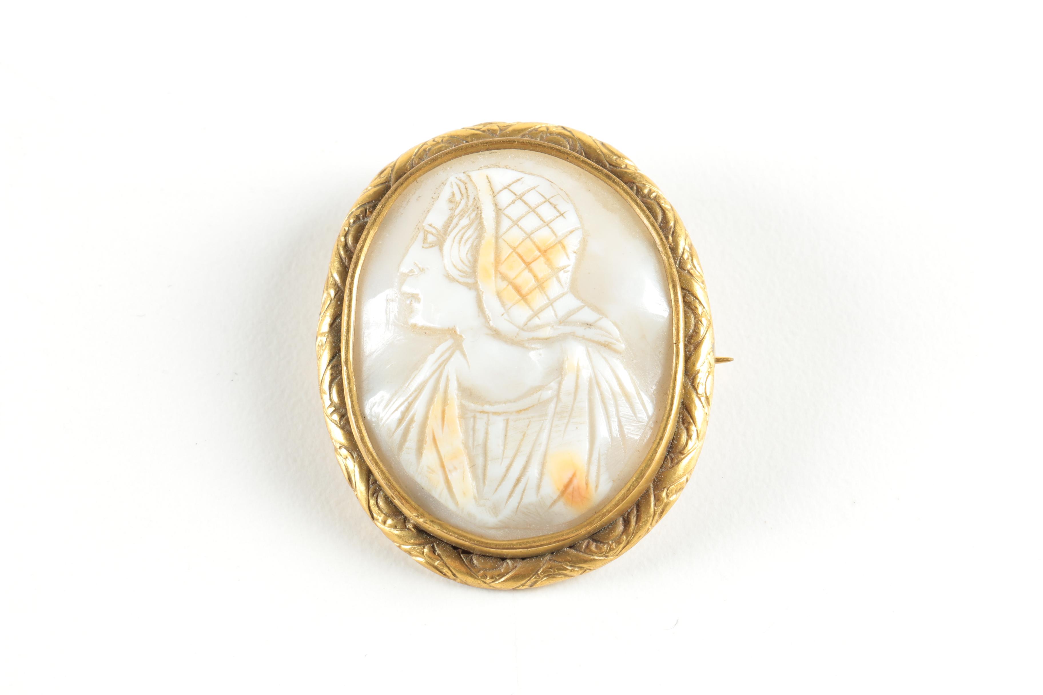 Gold Tone Vintage Jewelry