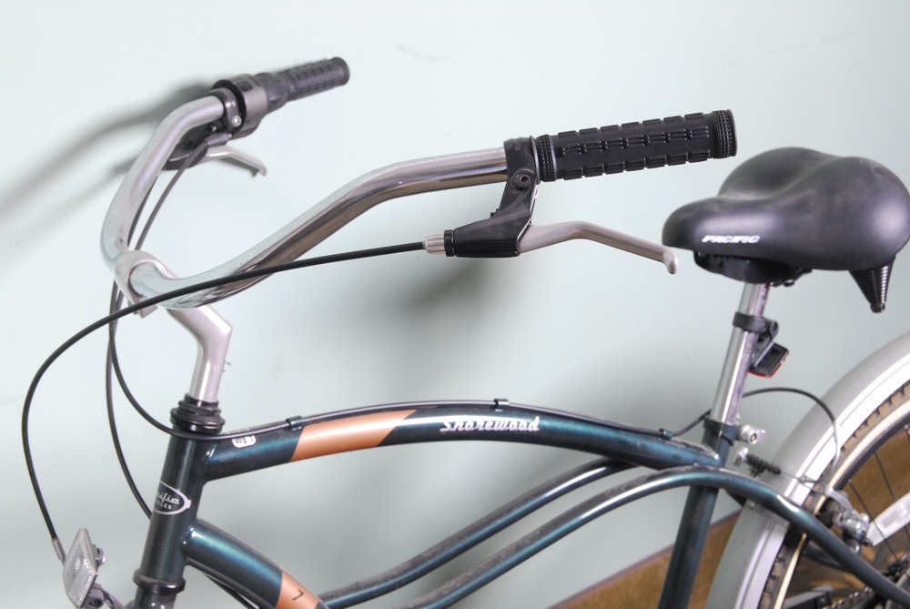 PacificCycle Men's Shorewood Cruiser Bike