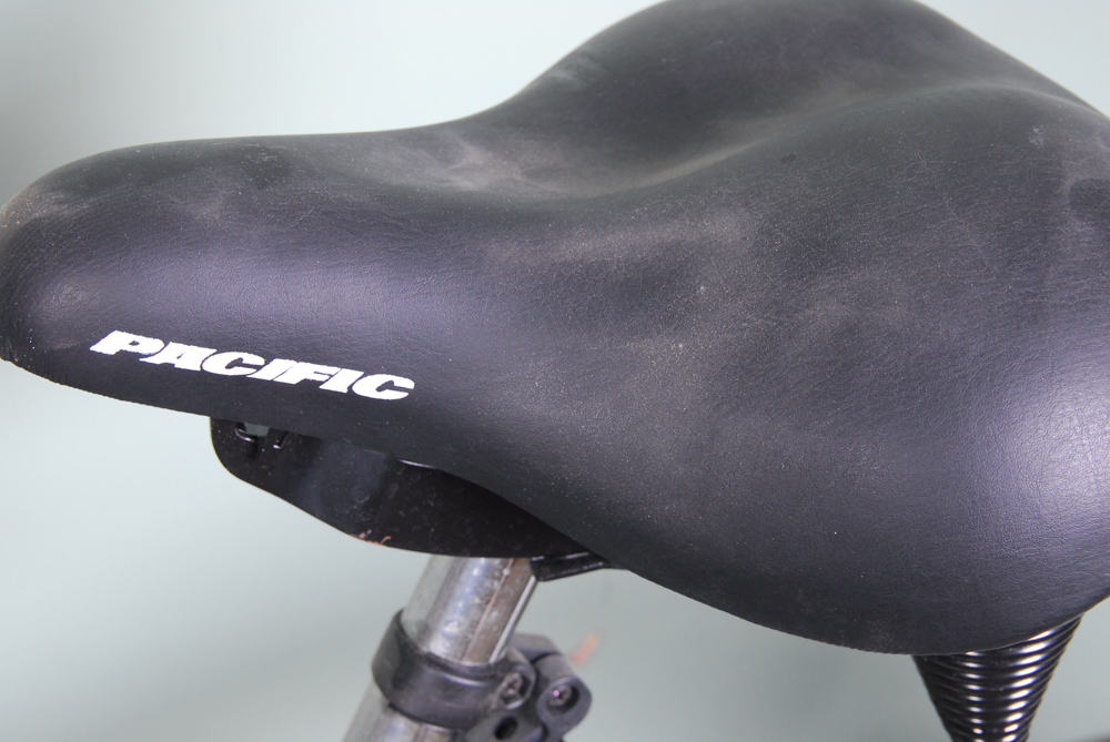 PacificCycle Men's Shorewood Cruiser Bike