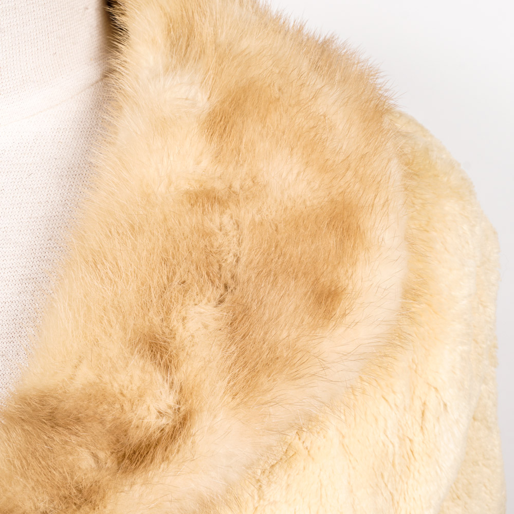 Vintage Beaver Fur Coat with Mink Collar