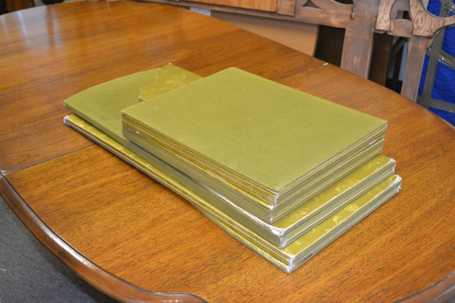 Louis XV Style Dining Table with Extension Leaves