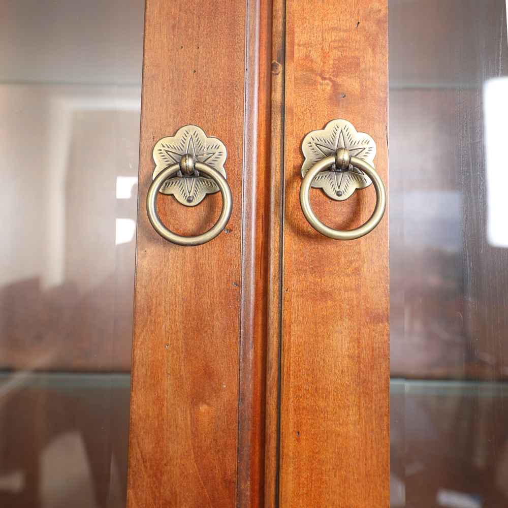 Vintage Ethan Allen Lighted China Cabinet