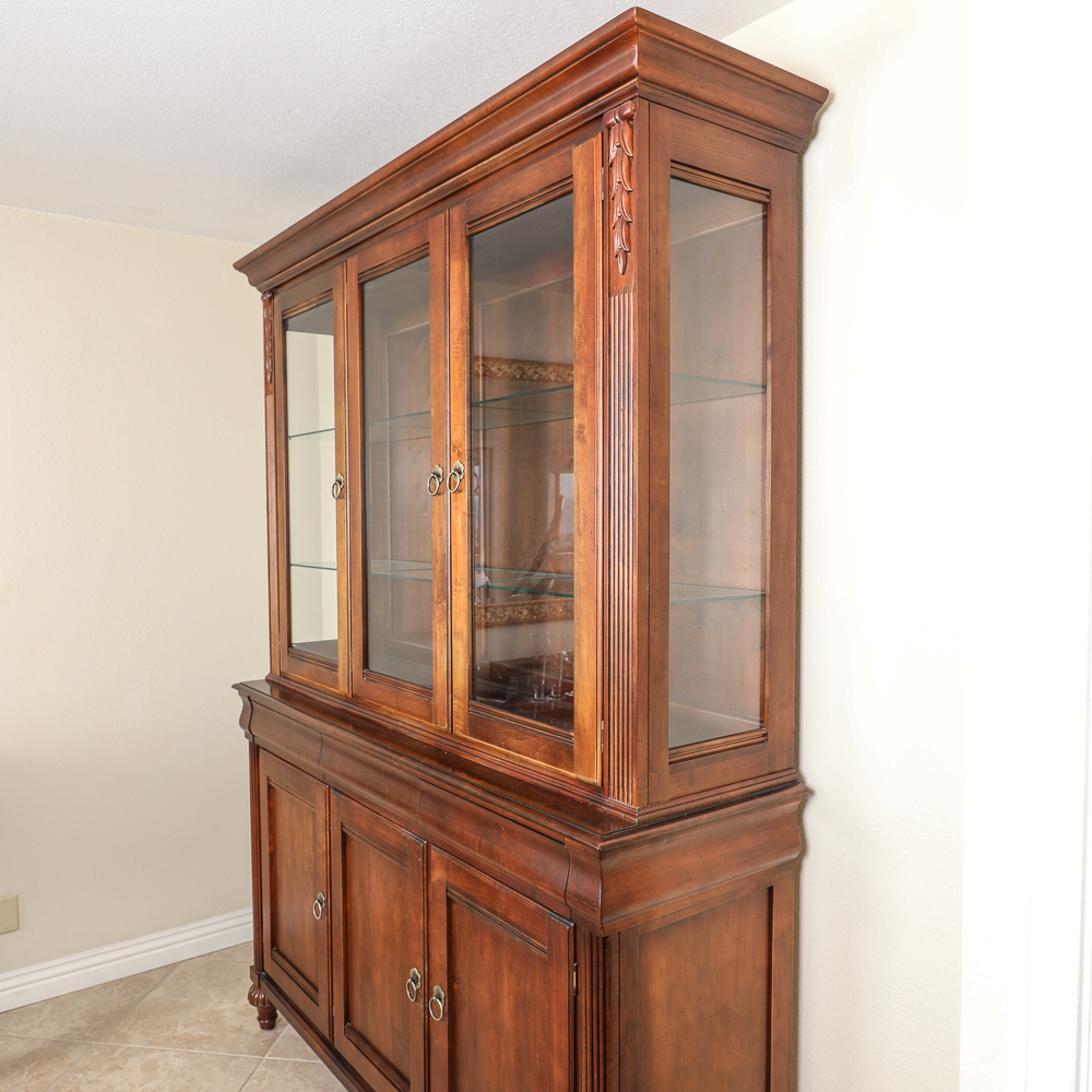 Vintage Ethan Allen Lighted China Cabinet