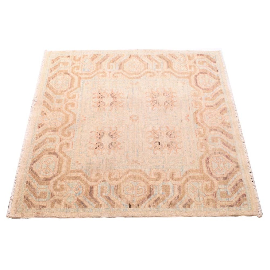 Power Loomed Pastel Accent Rug