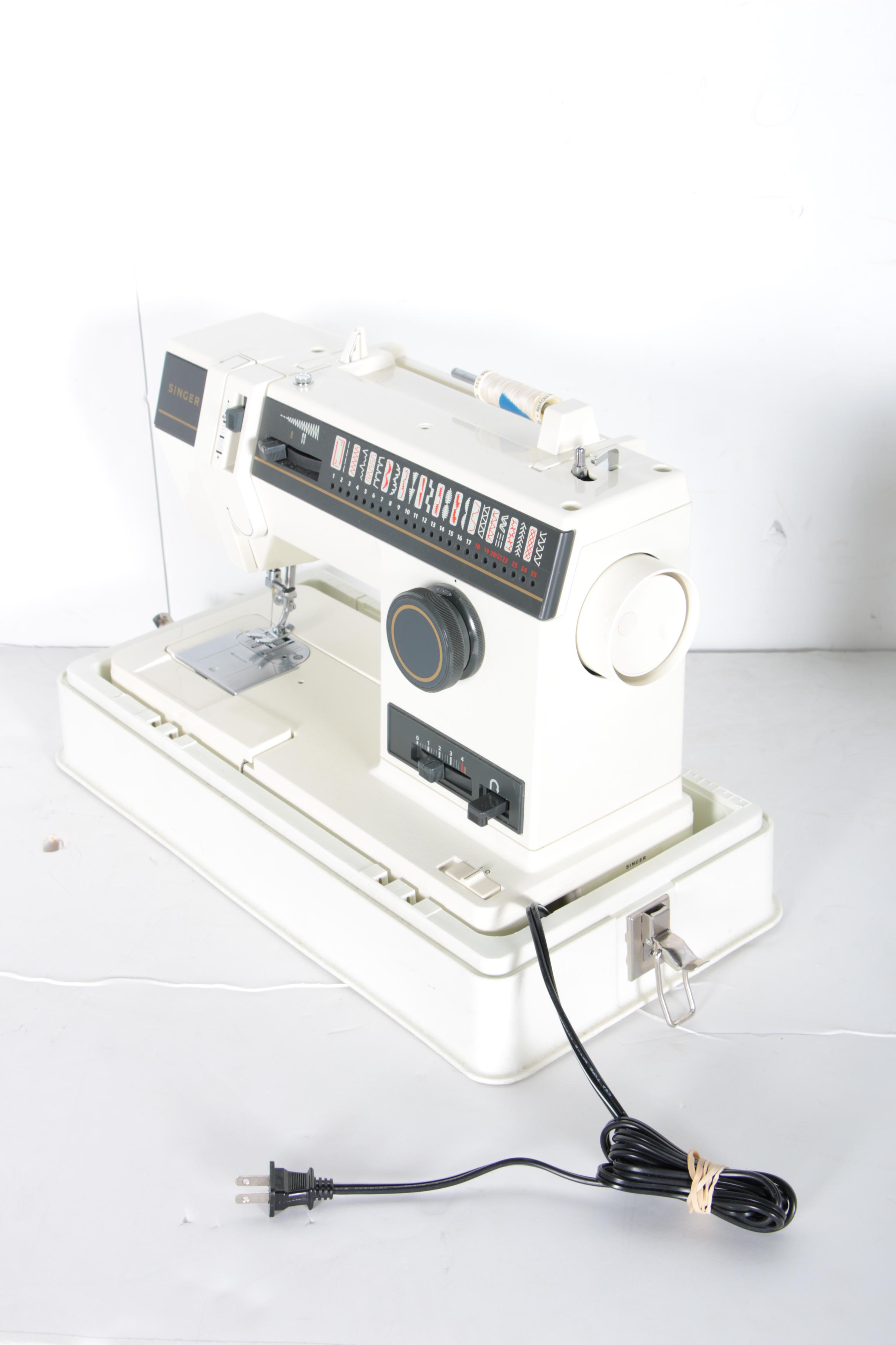 Vintage 25-Pattern Singer Sewing Machine