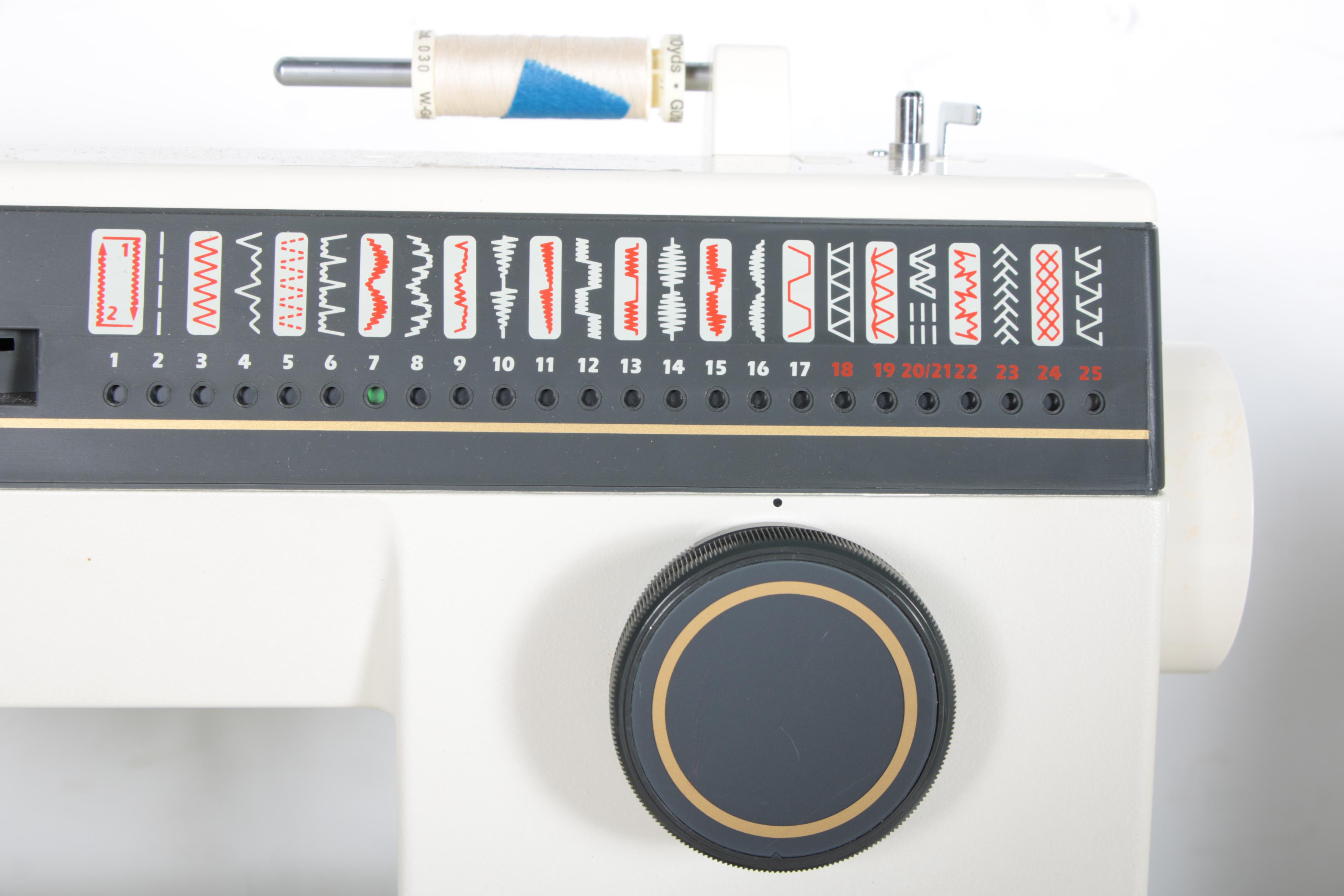 Vintage 25-Pattern Singer Sewing Machine