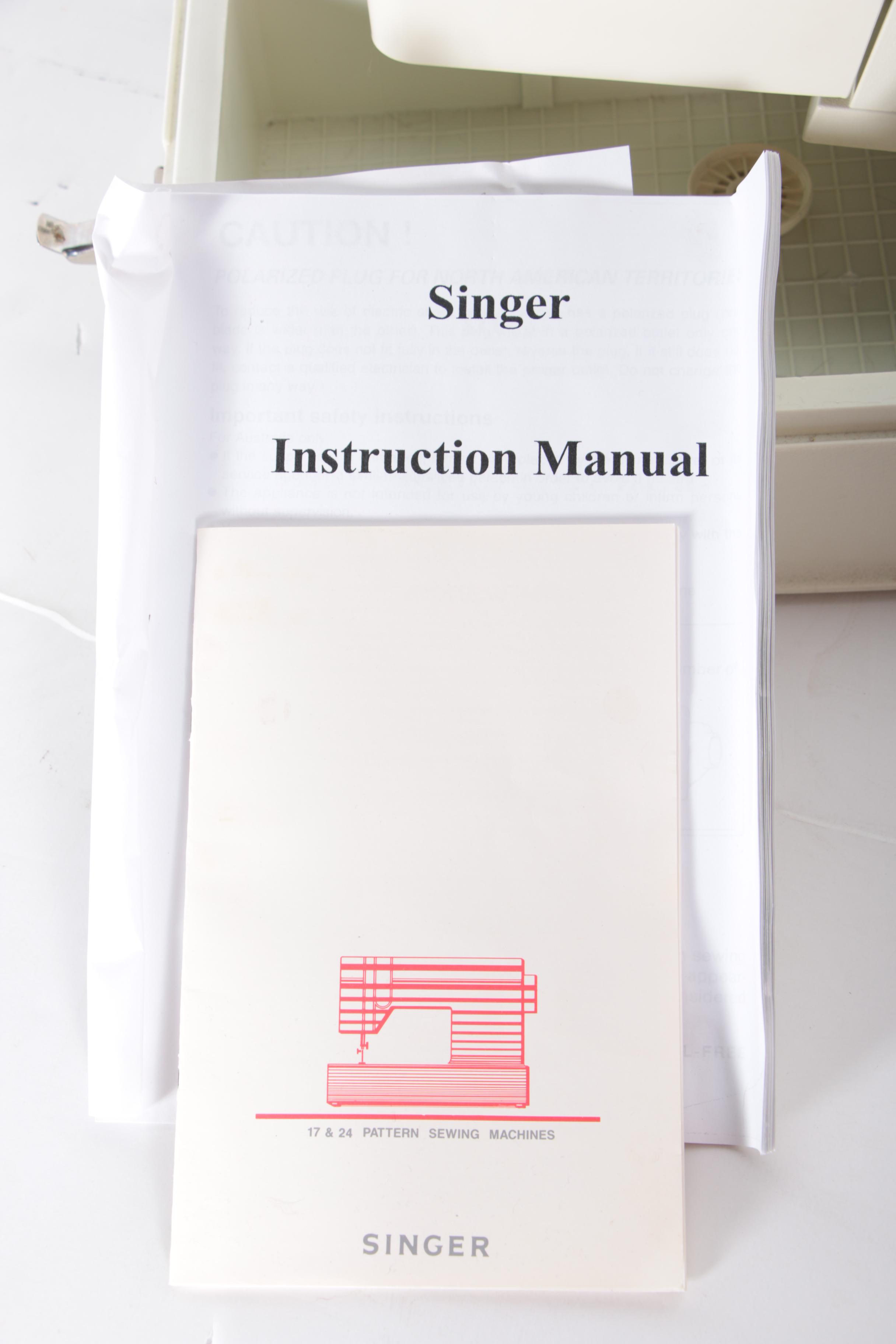 Vintage 25-Pattern Singer Sewing Machine