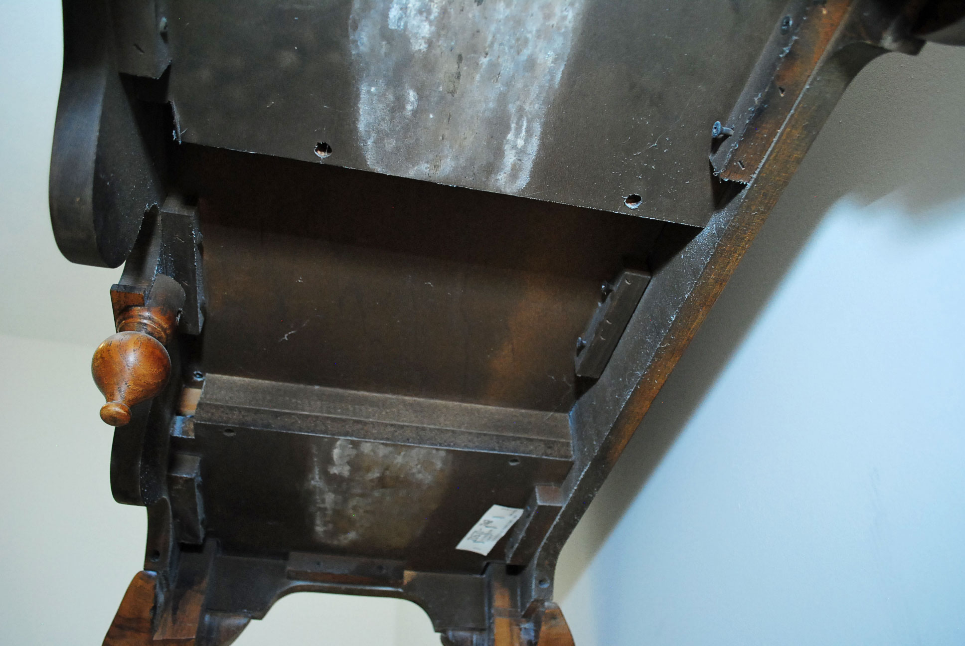 Vintage Queen Anne Style Oak Entry Table by Thomasville