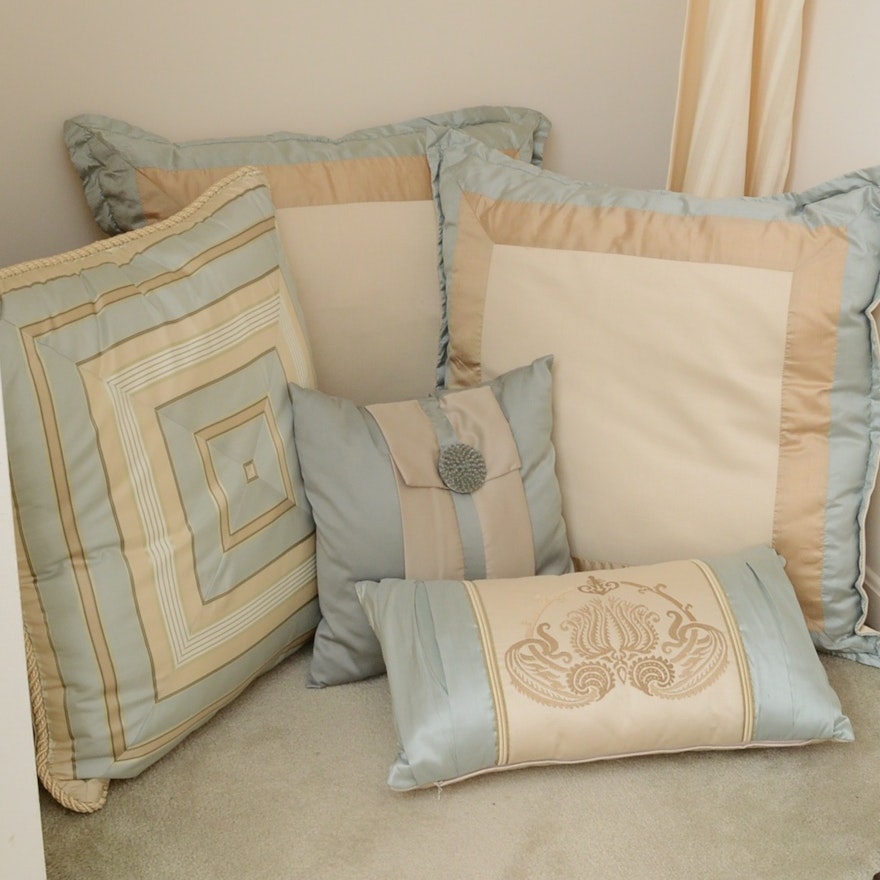 Decorative Bed Pillows