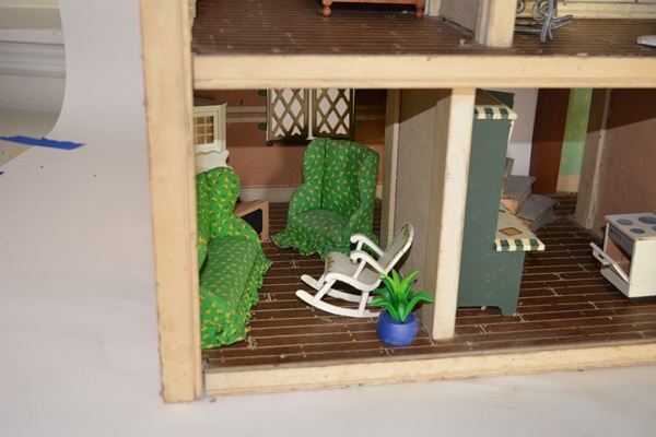 Tudor Cottage Style Doll House