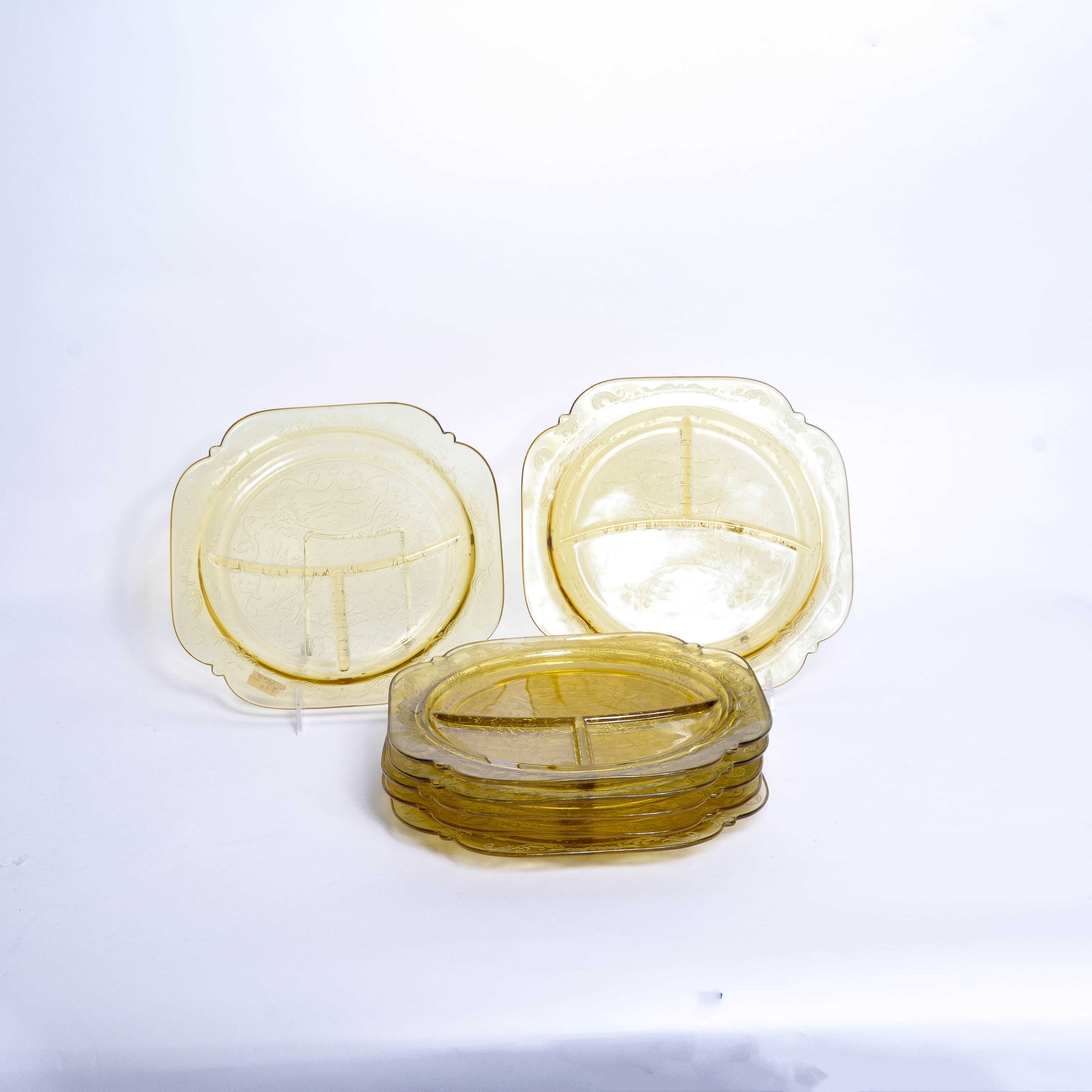 Amber Federal Glass "Madrid" Grill Plates