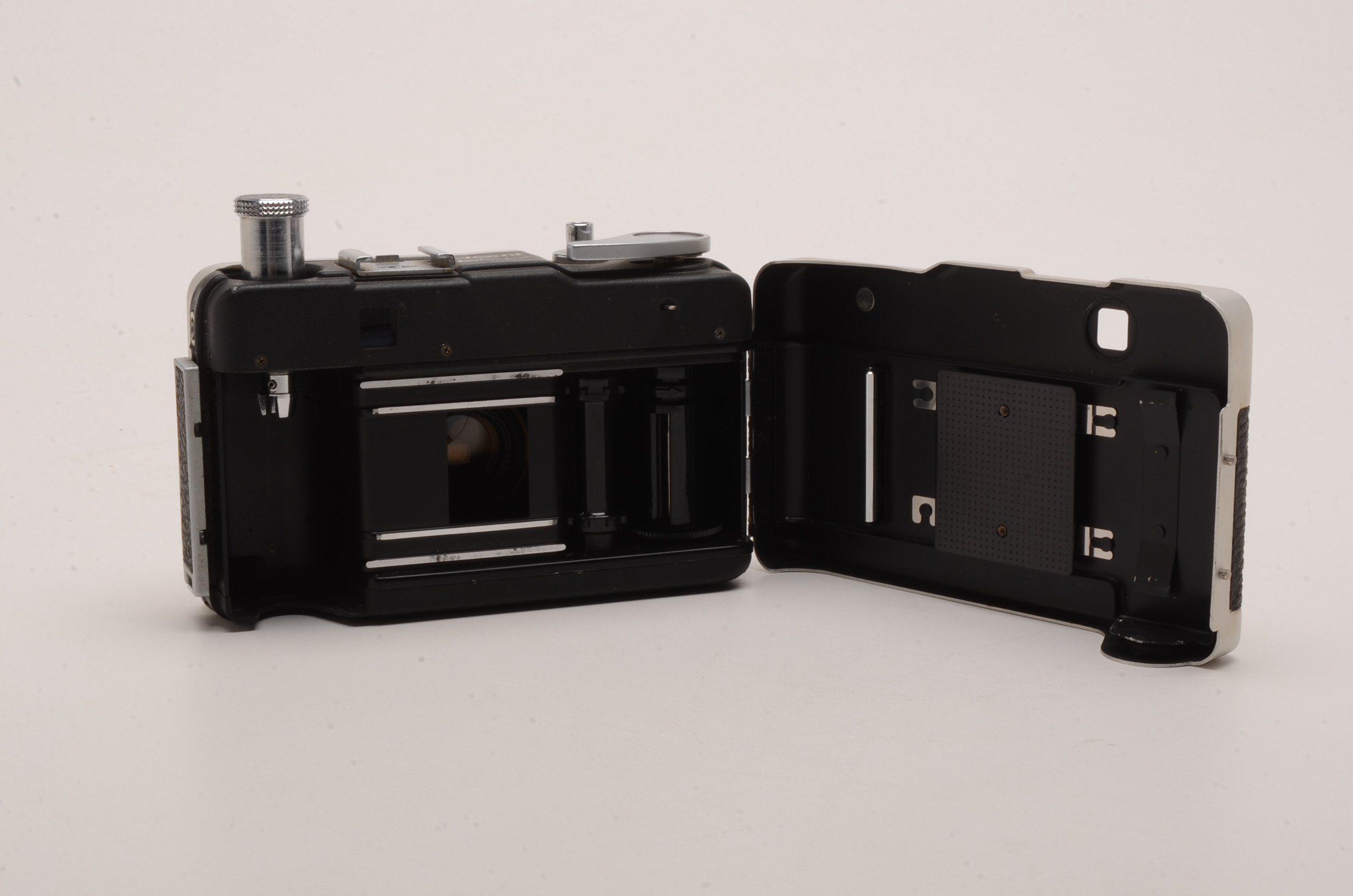 Vintage Canon Demi EE17 Camera