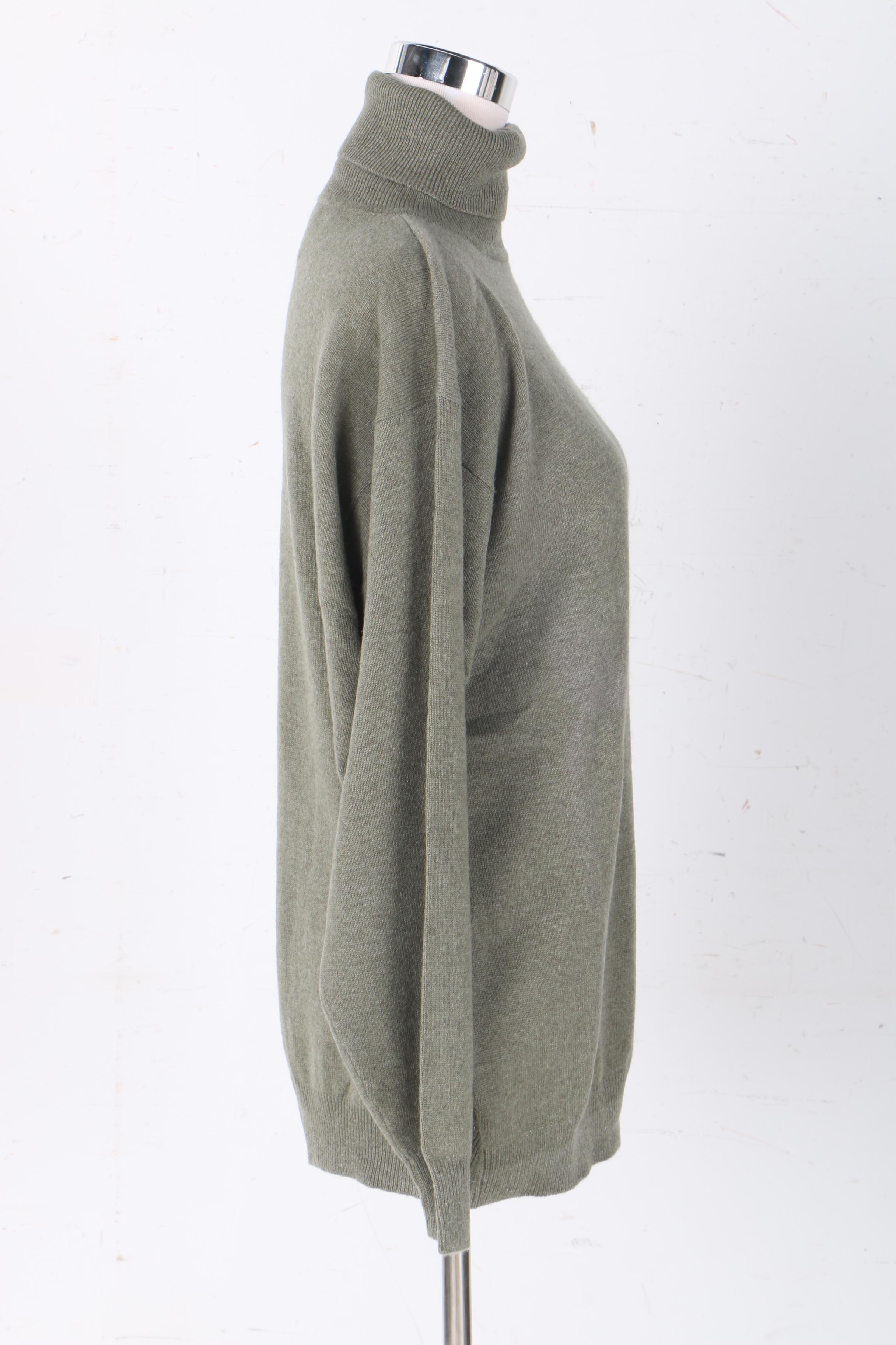 Cashmere Turtle Neck Sweaters