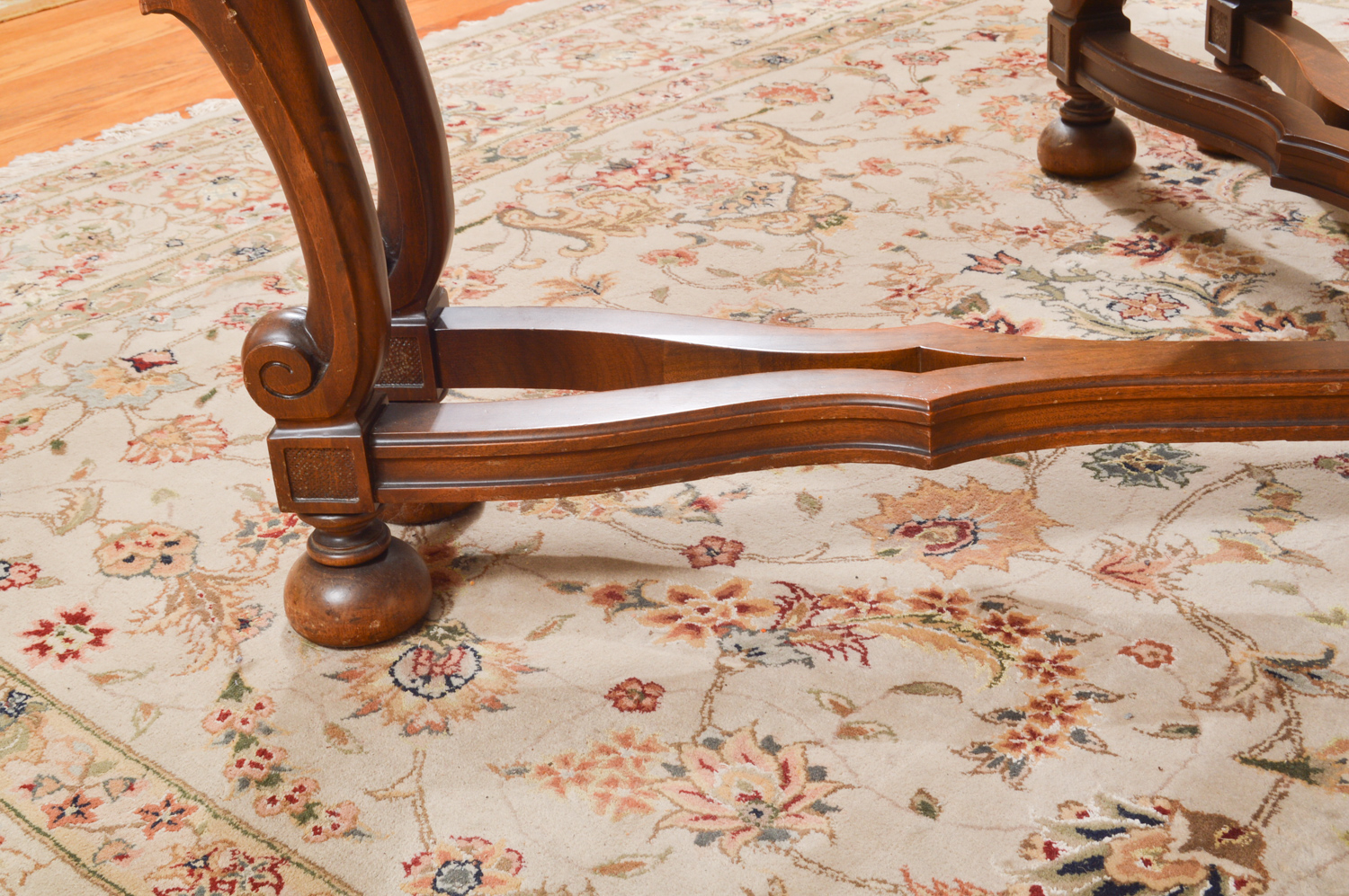 Jacobean Style Expandable Dining Room Table with Dining Chairs