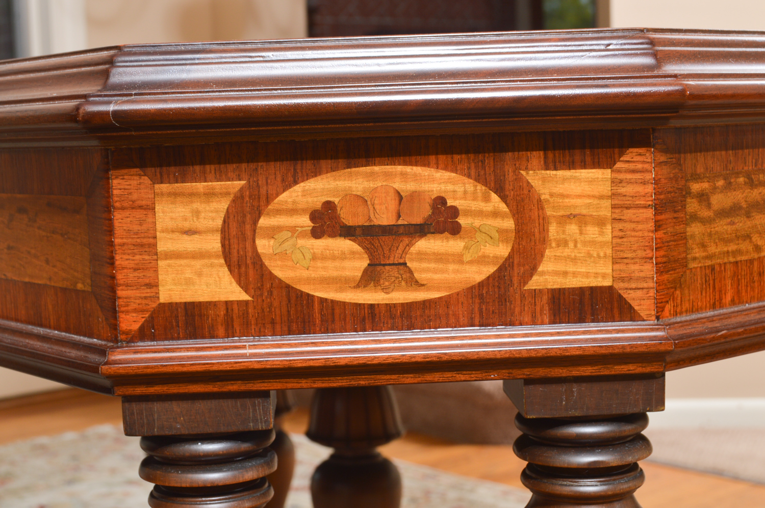 Jacobean Style Expandable Dining Room Table with Dining Chairs