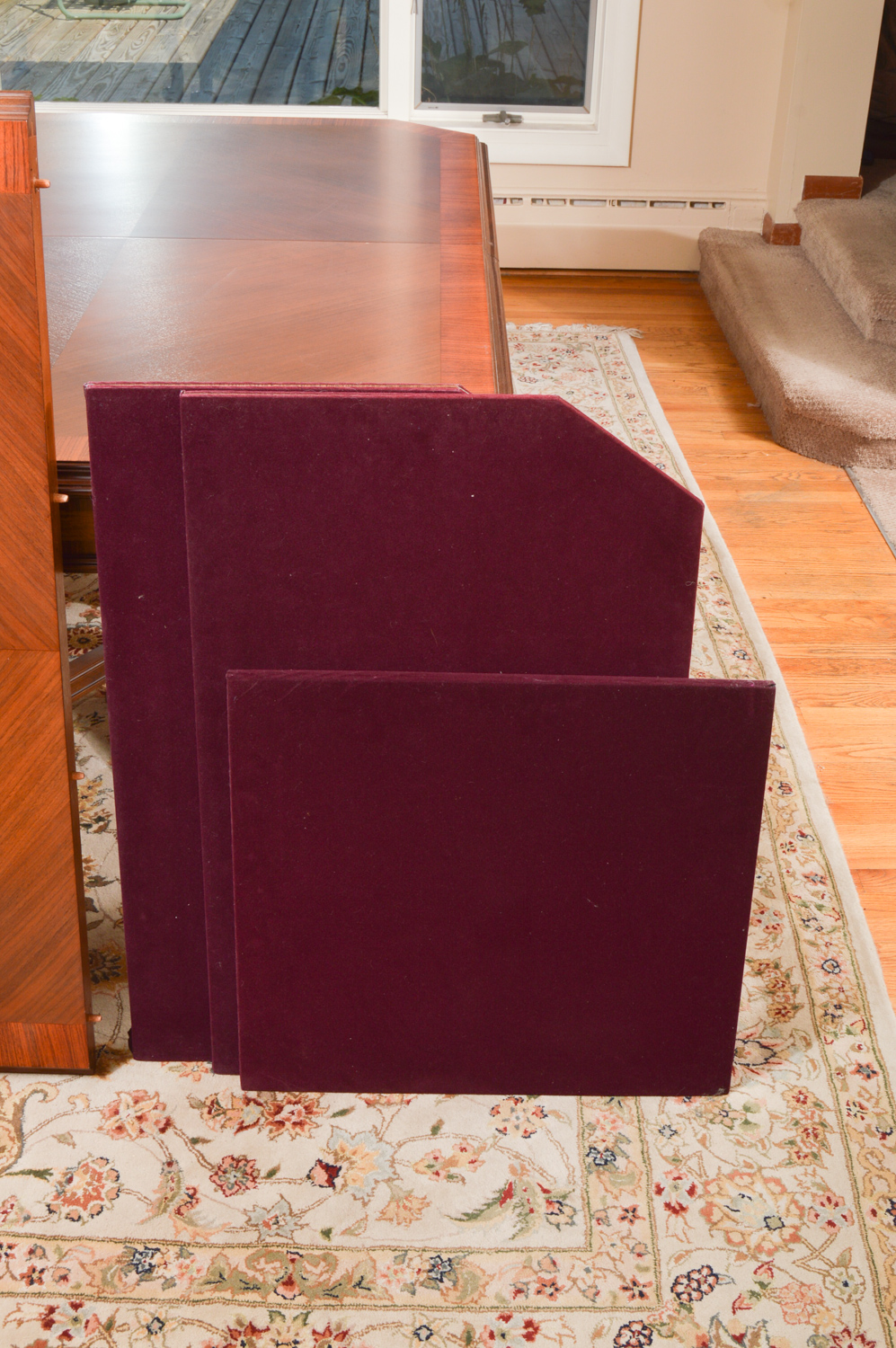 Jacobean Style Expandable Dining Room Table with Dining Chairs