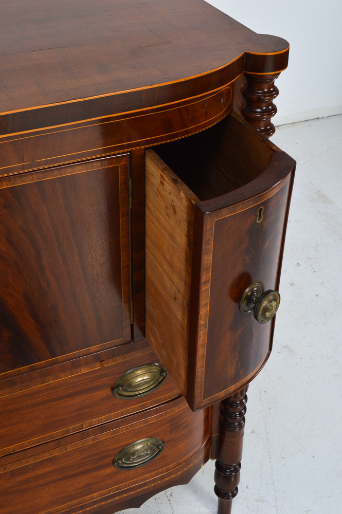 Hepplewhite Style Flame Mahogany Brandy Board, Circa Mid-1800s