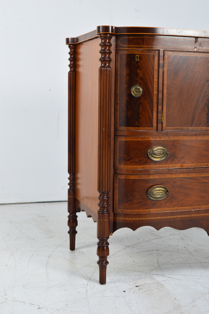 Hepplewhite Style Flame Mahogany Brandy Board, Circa Mid-1800s