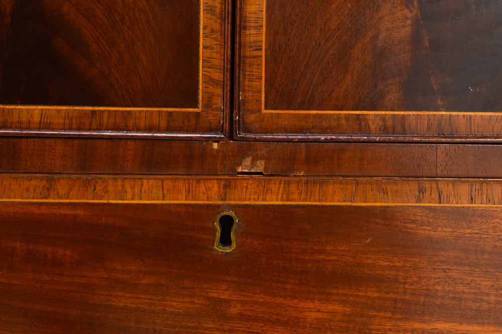 Hepplewhite Style Flame Mahogany Brandy Board, Circa Mid-1800s