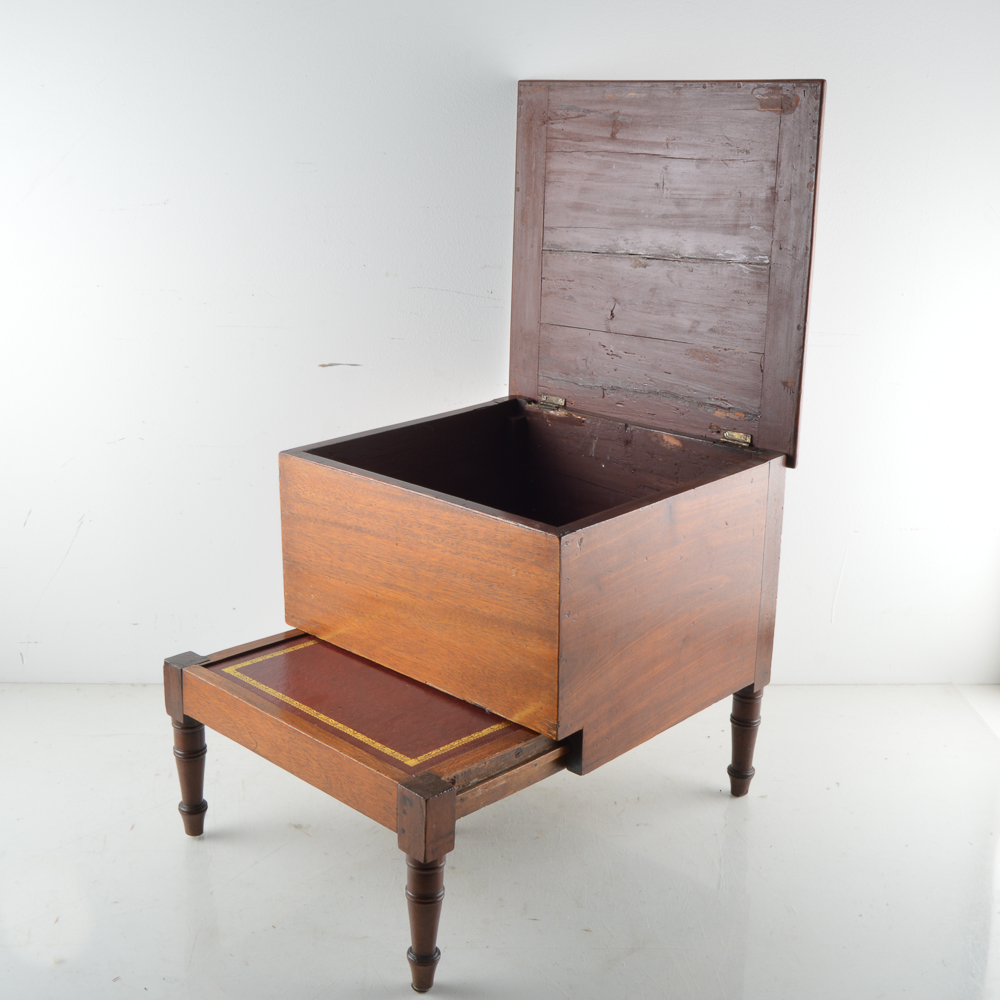 Vintage Mahogany Chamber Pot Cabinet With Pull-Out Step