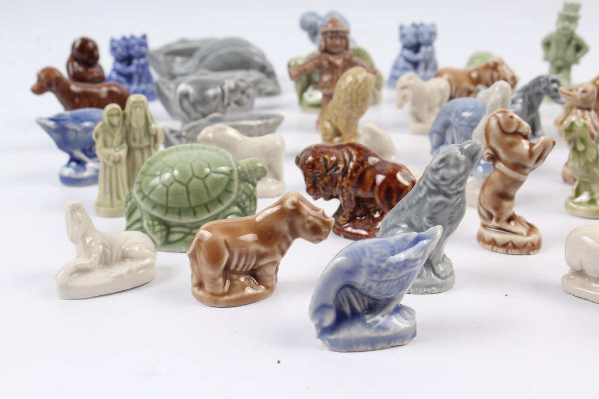 Wade Red Rose Tea Figurines