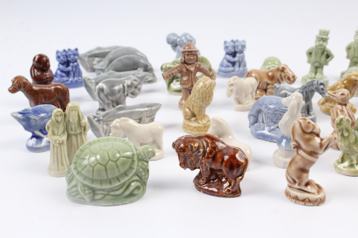 Wade Red Rose Tea Figurines