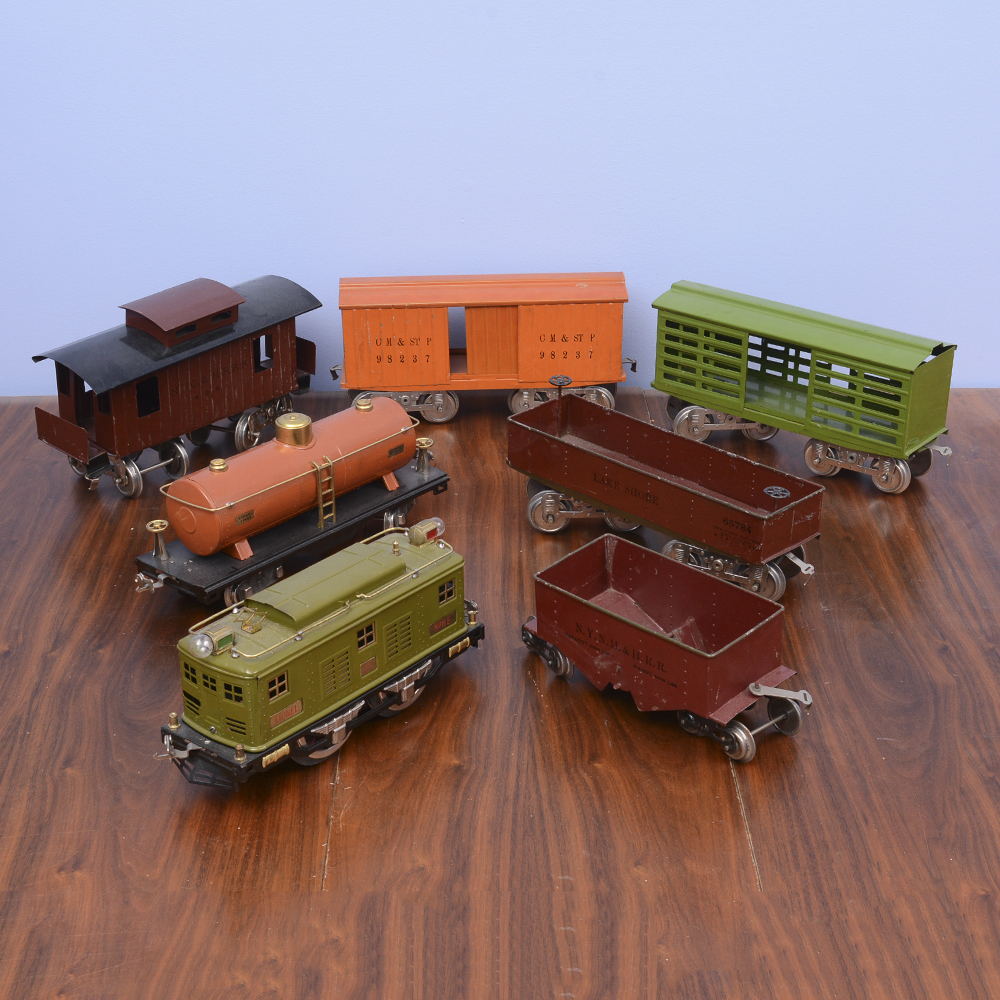 Pre-War Lionel Train Cars
